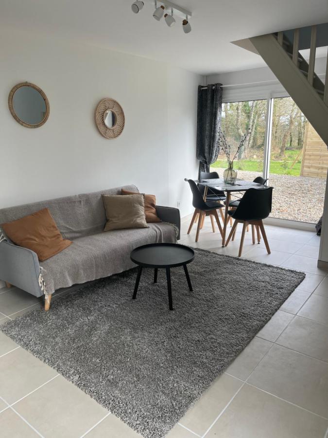 La Petite Maison De Kerguiniou Glomel 외부 사진