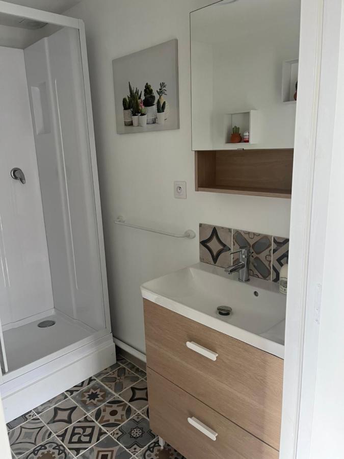La Petite Maison De Kerguiniou Glomel 외부 사진